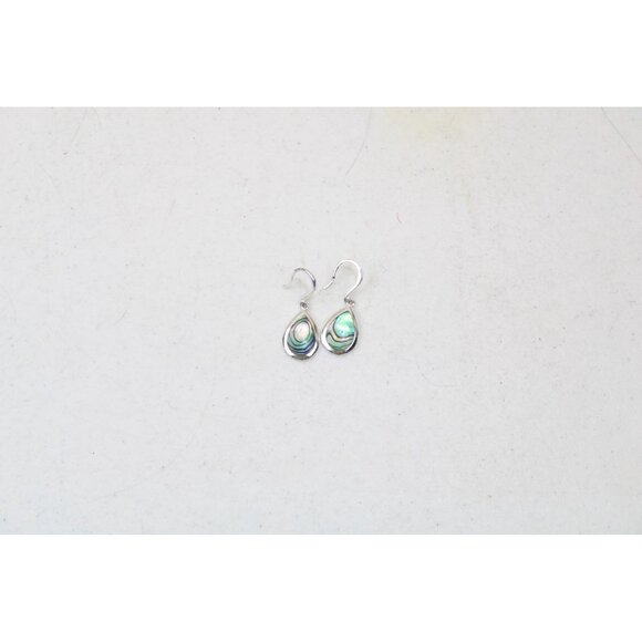 Genuine Shell Silver Plate Drop Dangle Pierced Earrings Beach Chic Jewelry 92770 - Picture 2 of 5